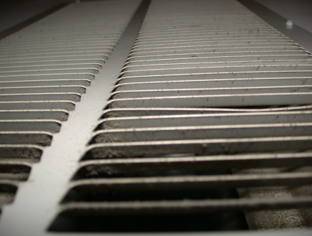 4 Signs That You Need to Replace Your HVAC Air Filter